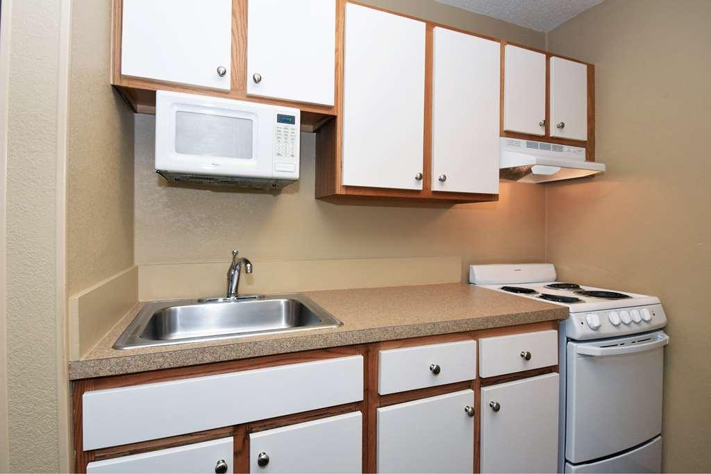 Suburban Studios Houston North I-45 Δωμάτιο φωτογραφία