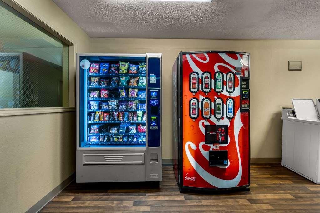 Suburban Studios Houston North I-45 Ανέσεις φωτογραφία